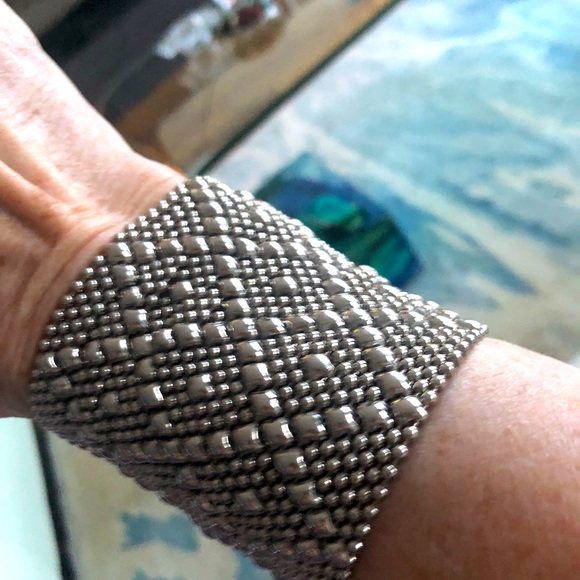 ** Beautiful 3 inch Silver Bracelet - Picture 1 of 6